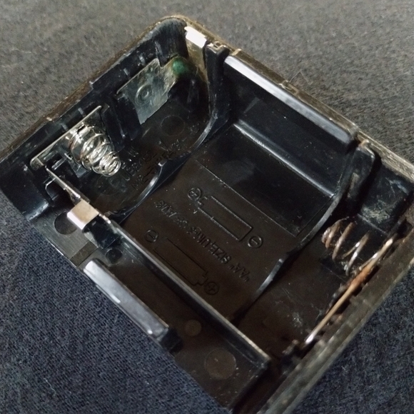 Radio Shack Scanner - Picture 3 of 7